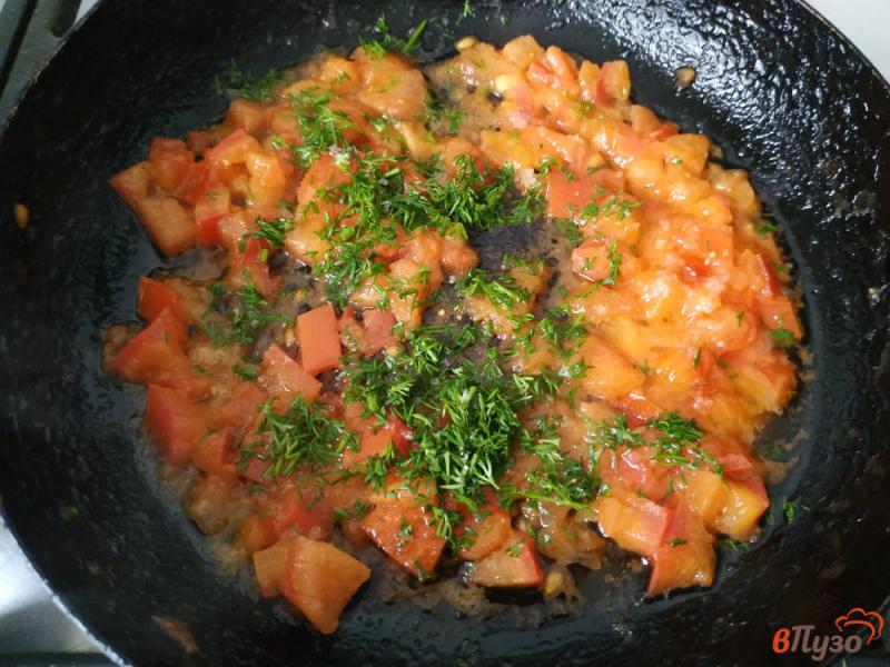 Фото приготовление рецепта: Картофельное пюре с томатами и укропом шаг №5