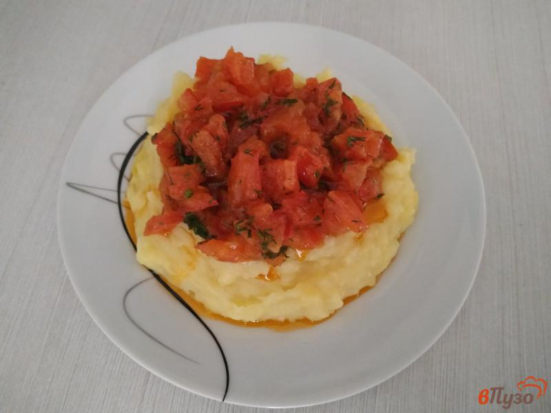 Фото приготовление рецепта: Картофельное пюре с томатами и укропом шаг №9