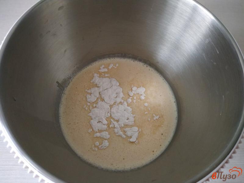 Фото приготовление рецепта: Шарлотка на сгущеном молоке шаг №3