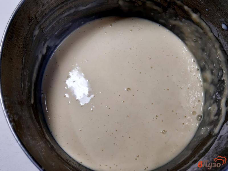 Фото приготовление рецепта: Блины на молоке крахмальные шаг №3