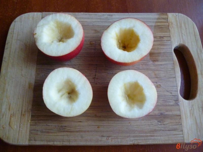 Фото приготовление рецепта: Яблоки запечённые с овсяными хлопьями шаг №1