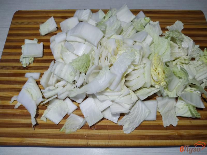 Фото приготовление рецепта: Салат с тунцом и пекинской капустой шаг №1
