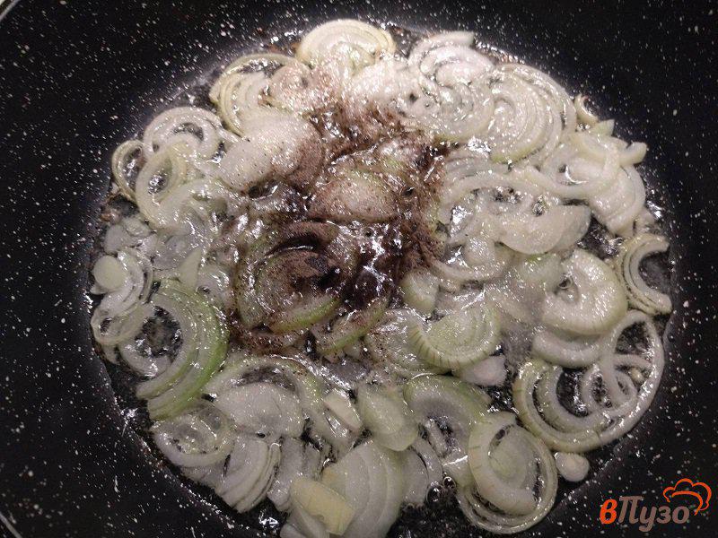 Фото приготовление рецепта: Тефтели из говядины в томатном соусе шаг №3