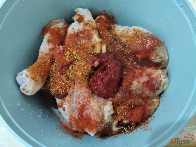 Фото приготовление рецепта: Куриное мясо с овощами и соевым соусом в духовке шаг №2