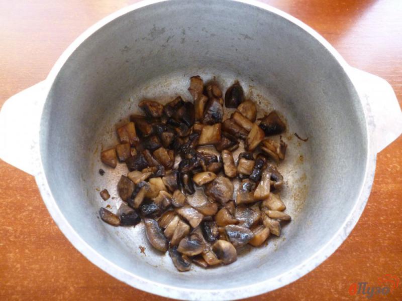 Фото приготовление рецепта: Фасоль с шампиньонами в томате шаг №1