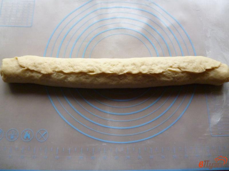 Фото приготовление рецепта: Печенье на кефире с яблочным повидлом шаг №7