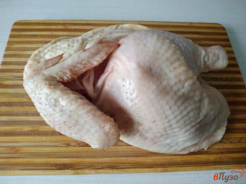 Фото приготовление рецепта: Курица запечённая с цветной капустой и морковью шаг №2