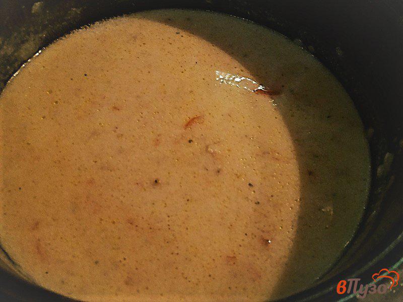 Фото приготовление рецепта: Тушеное мясо кролика в сметанном соусе шаг №12