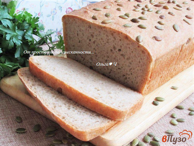 Фото приготовление рецепта: Пшенично-ржаной хлеб с тыквенными семечками шаг №8