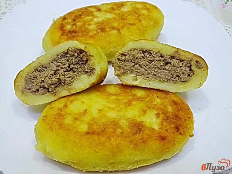 Фото приготовление рецепта: Картофельные зразы с куриной печенью шаг №11