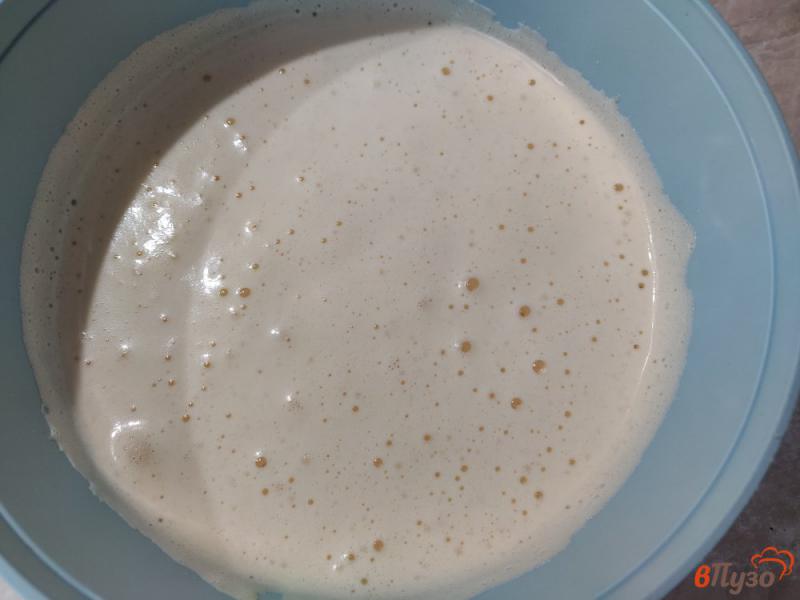 Фото приготовление рецепта: Нежный пирог на фруктовом йогурте шаг №2
