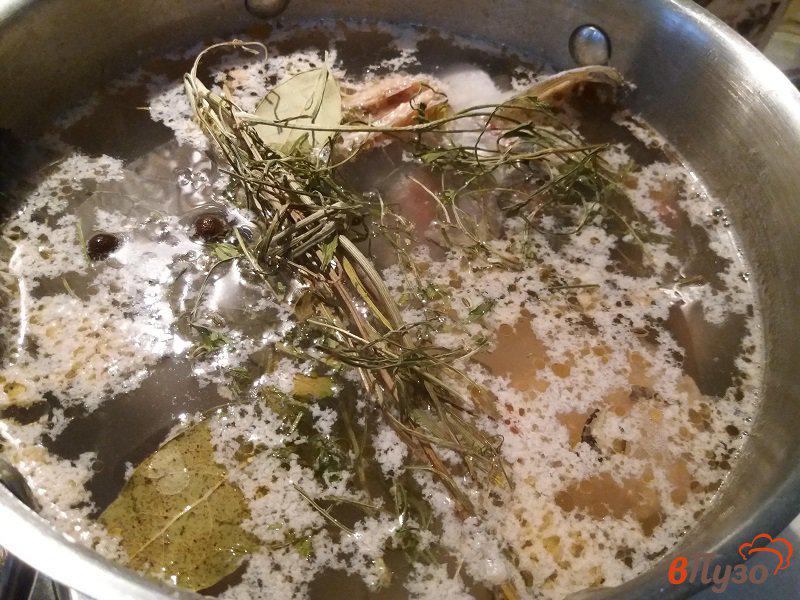Фото приготовление рецепта: Солянка рыбная из форели шаг №6