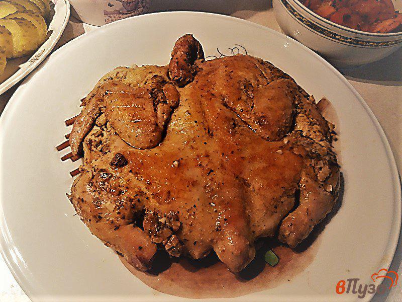 Фото приготовление рецепта: Цыплёнок тапака или табака шаг №11