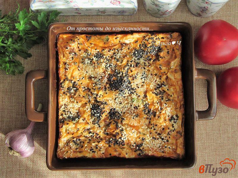 Фото приготовление рецепта: Рваный томатный пирог из лаваша по-турецки шаг №5