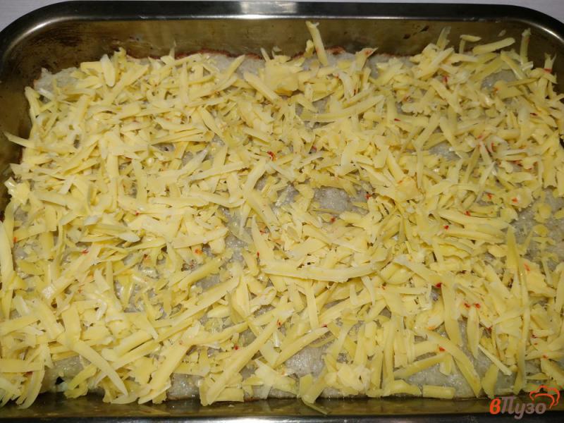 Фото приготовление рецепта: Хек с картофелем под сырной корочкой шаг №9