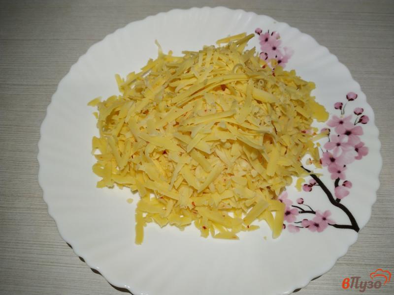 Фото приготовление рецепта: Хек с картофелем под сырной корочкой шаг №8