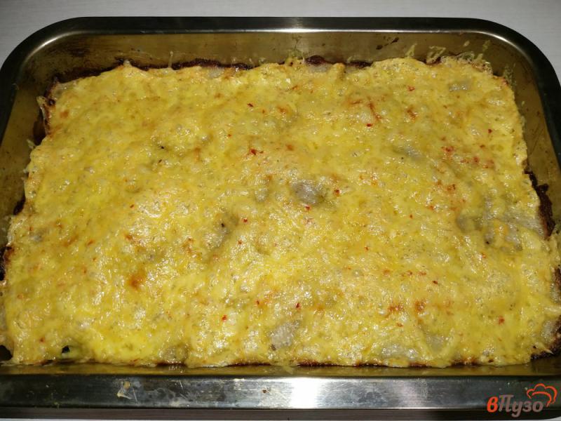 Фото приготовление рецепта: Хек с картофелем под сырной корочкой шаг №10