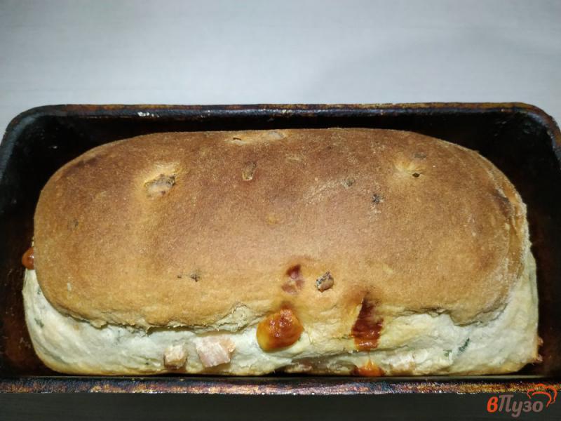 Фото приготовление рецепта: Хлеб с ветчиной сыром и зеленью шаг №10