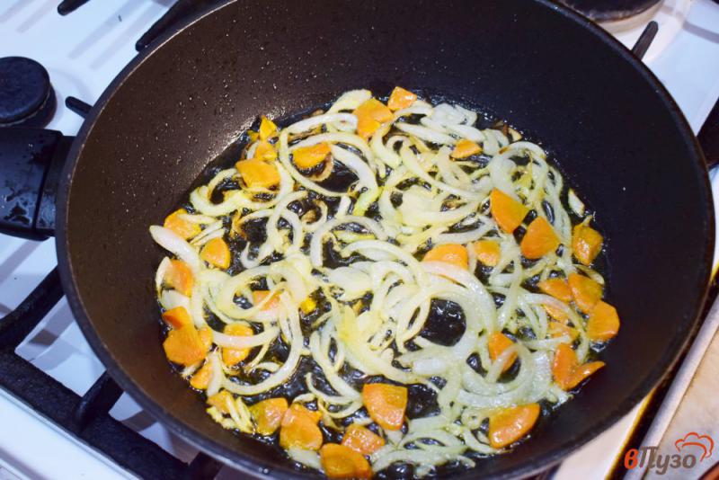 Фото приготовление рецепта: Омлет с овощами и зеленью шаг №1