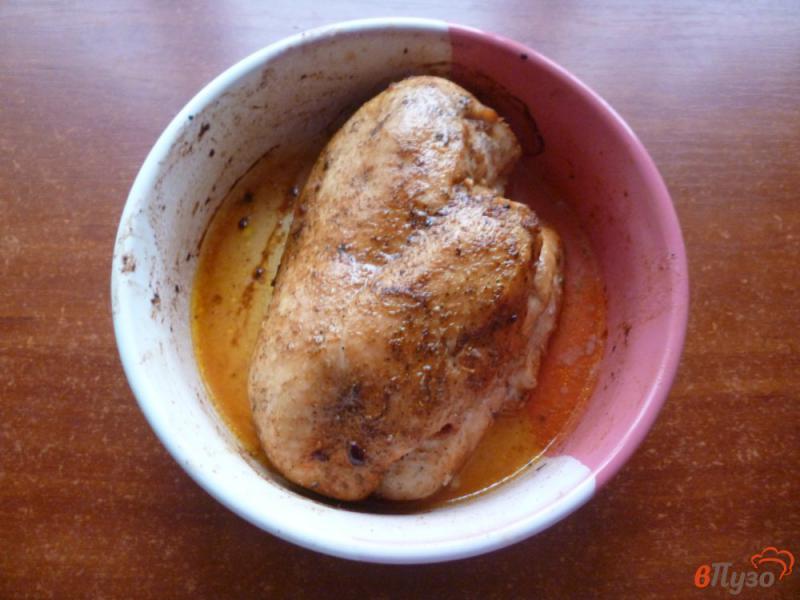 Фото приготовление рецепта: Салат из пекинской капусты с курицей шаг №1