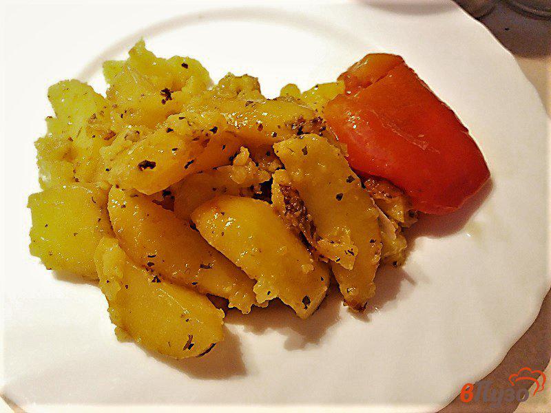 Фото приготовление рецепта: Запеченный картофель в мультиварке на утином жире шаг №7