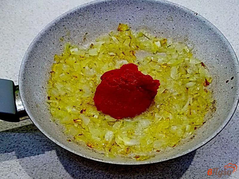 Фото приготовление рецепта: Свекольная икра с томатной пастой шаг №1