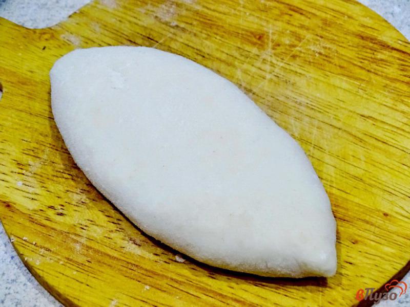 Фото приготовление рецепта: Дрожжевое тесто из холодильника и пирожки с ним шаг №8