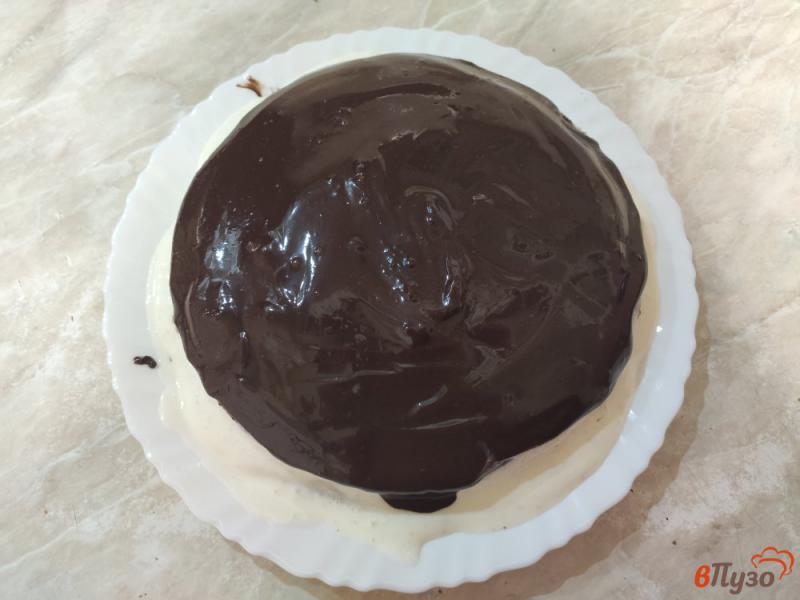 Фото приготовление рецепта: Шоколадно банановый торт шаг №14