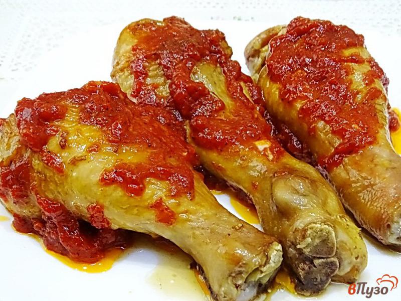Фото приготовление рецепта: Куриные голени в духовке с соусом шаг №10