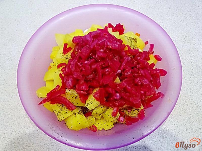 Фото приготовление рецепта: Салат картофельный с сельдью шаг №6