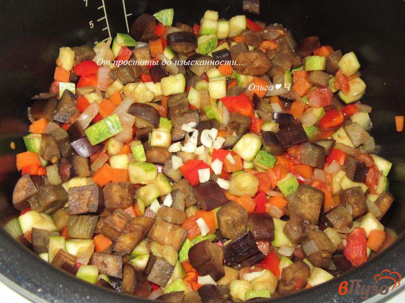 Фото приготовление рецепта: Овощное рагу с соевым соусом шаг №4