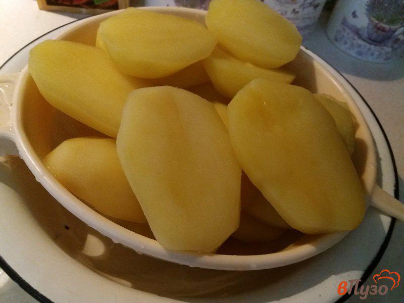 Фото приготовление рецепта: Запечённый фаршированный картофель с охотничьими колбасками шаг №3