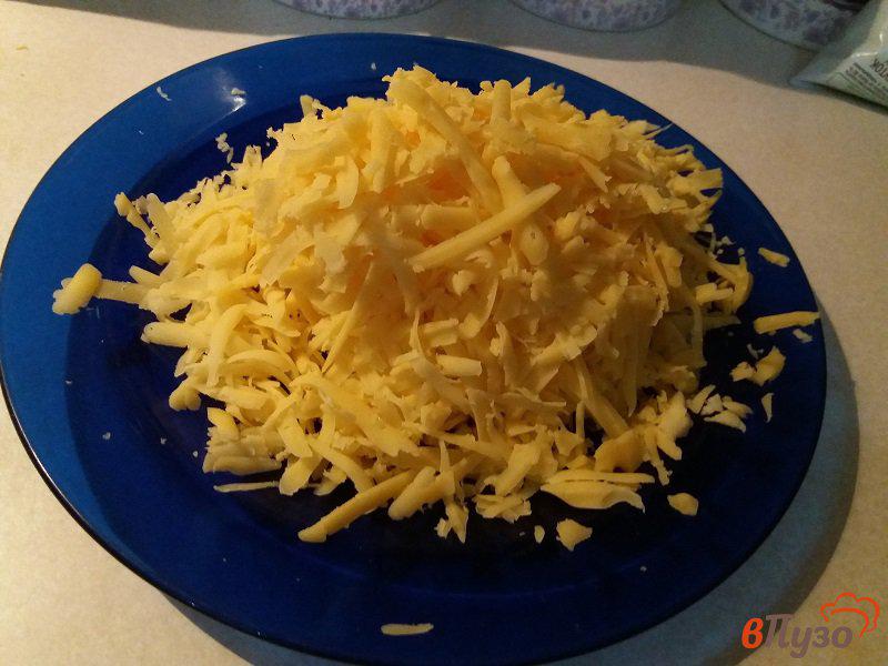 Фото приготовление рецепта: Запечённый фаршированный картофель с охотничьими колбасками шаг №6