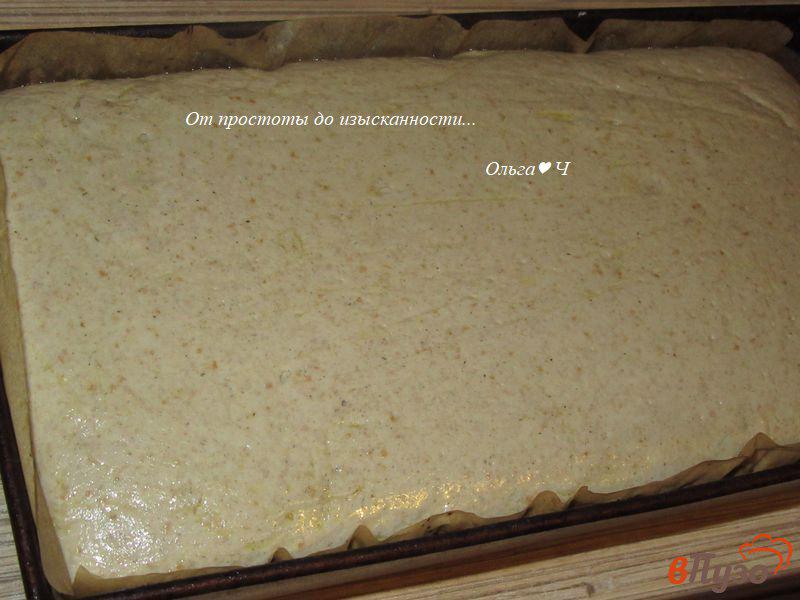 Фото приготовление рецепта: Темный хлеб с семечками на оливковом масле шаг №6