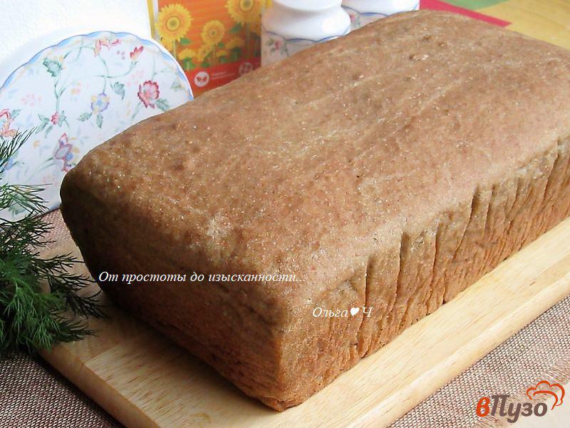 Фото приготовление рецепта: Темный хлеб с семечками на оливковом масле шаг №7