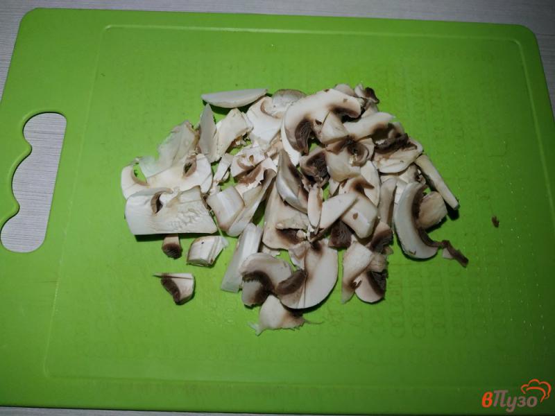 Фото приготовление рецепта: Куриные рулетики с грибами шаг №1