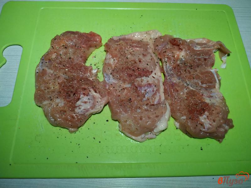 Фото приготовление рецепта: Куриные рулетики с грибами шаг №4