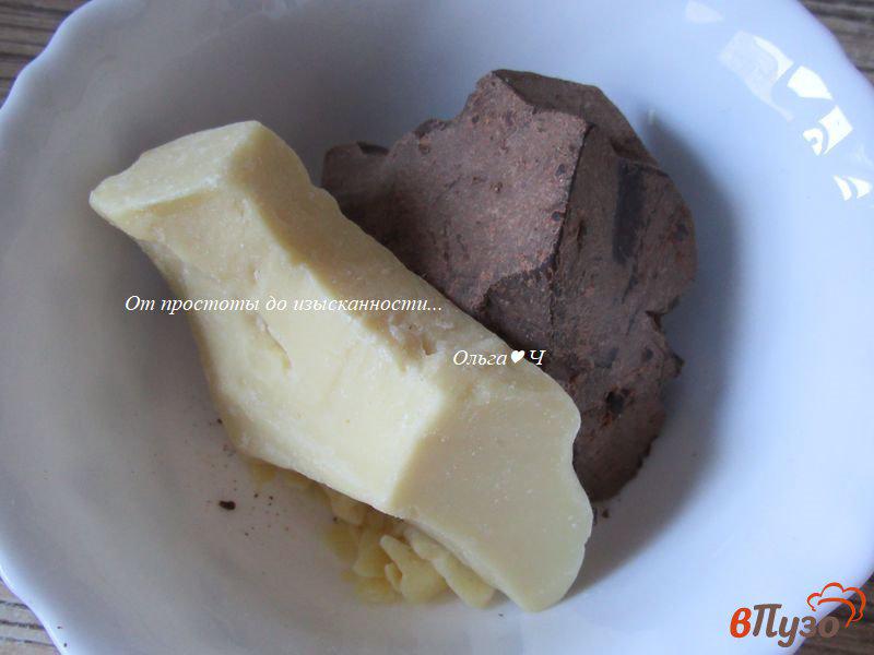 Фото приготовление рецепта: Конфеты из горького шоколада с кешью шаг №1