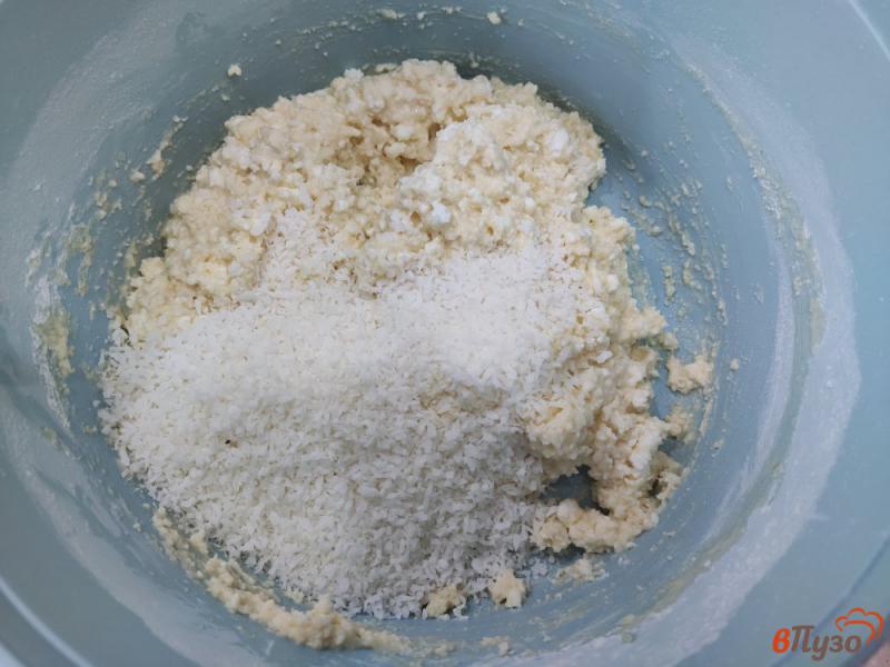 Фото приготовление рецепта: Творожно кокосовое печенье шаг №4