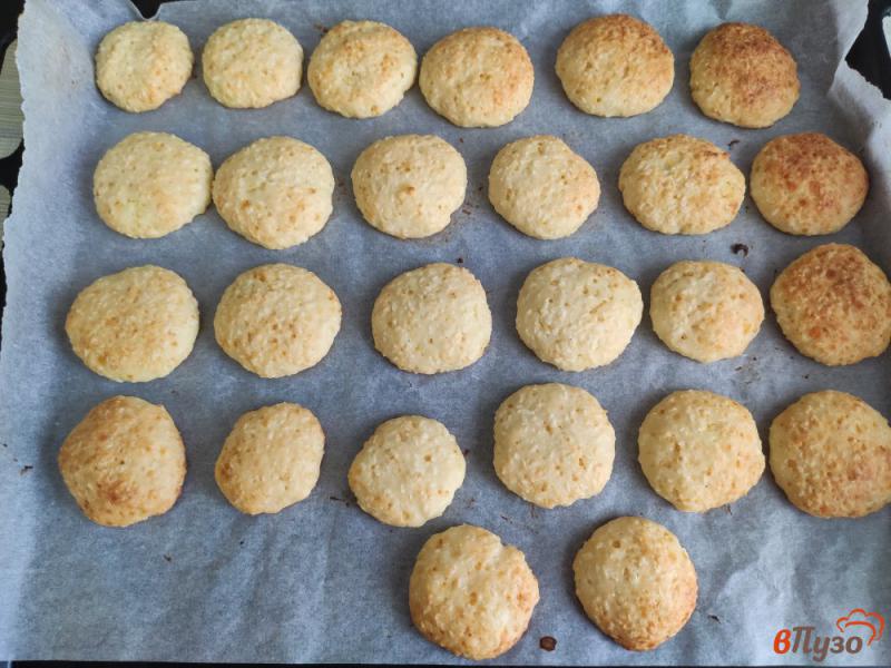 Фото приготовление рецепта: Творожно кокосовое печенье шаг №6
