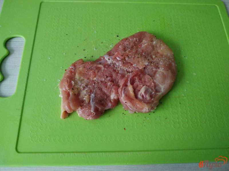 Фото приготовление рецепта: Мясо по-французски на сковороде шаг №7