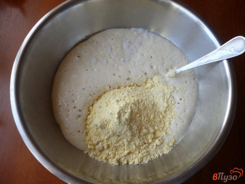 Фото приготовление рецепта: Хлеб с кукурузной мукой шаг №3