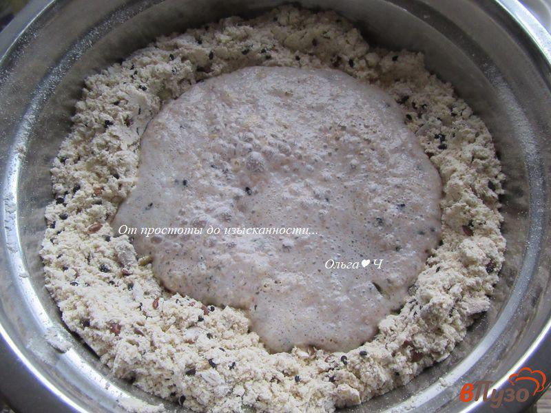 Фото приготовление рецепта: Цельнозерновые крекеры с кунжутом и семечками шаг №3