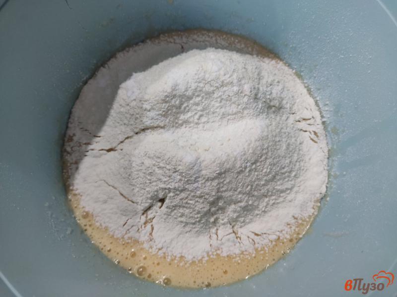 Фото приготовление рецепта: Песочный пирог с яблочным повидлом шаг №3