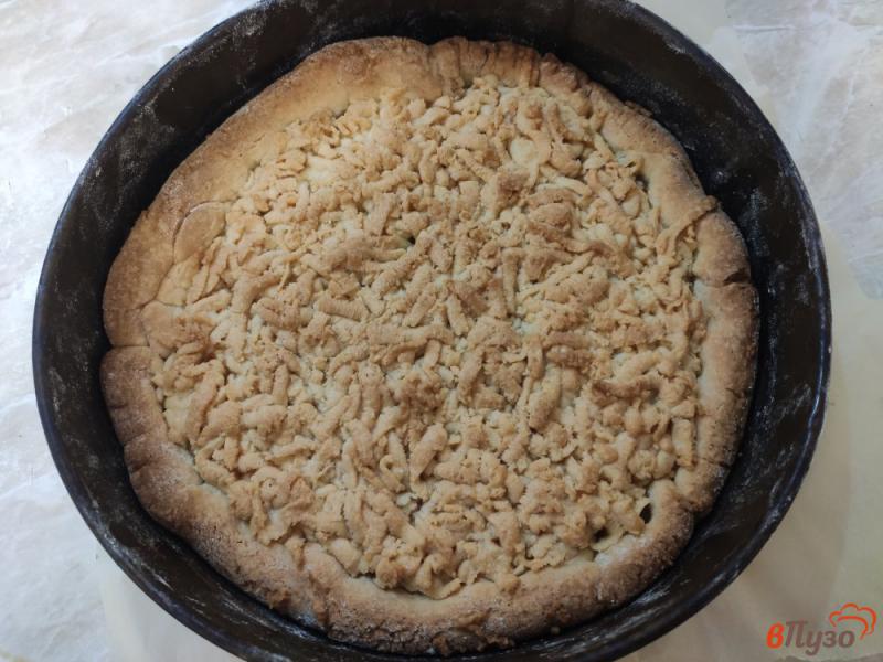 Фото приготовление рецепта: Песочный пирог с яблочным повидлом шаг №9