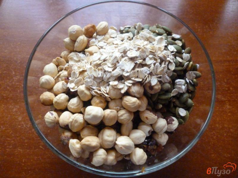 Фото приготовление рецепта: Конфеты из сухофруктов и орехов шаг №5