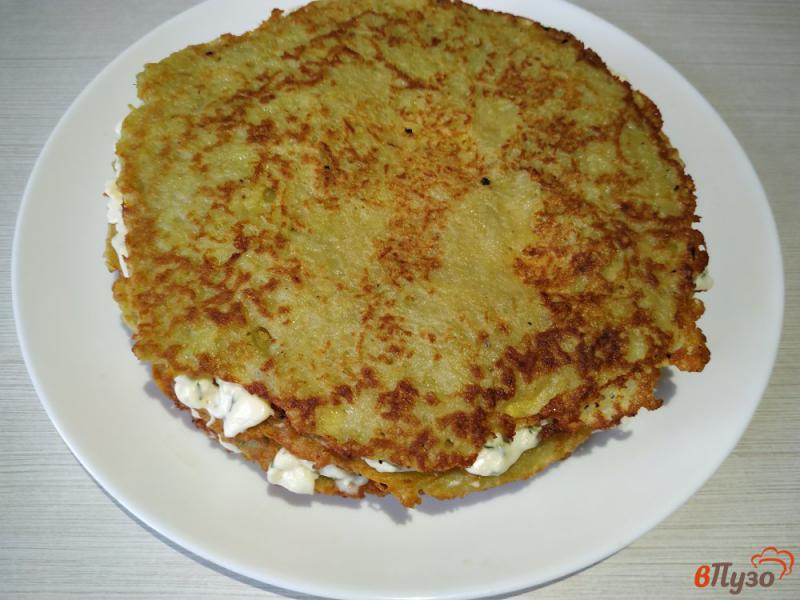 Фото приготовление рецепта: Закусочный картофельный торт шаг №10