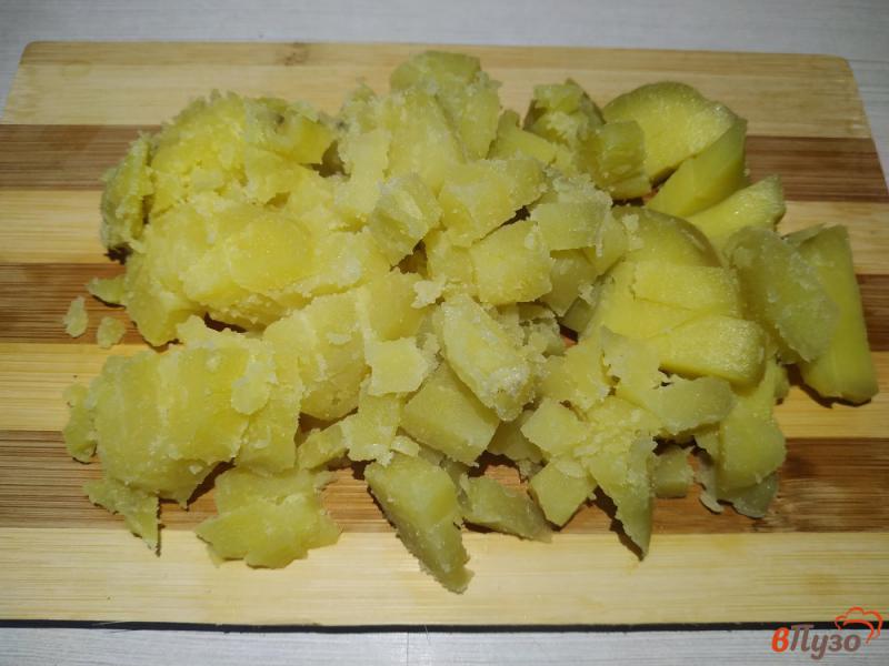 Фото приготовление рецепта: Винегрет со сметаной и зелёным луком шаг №2