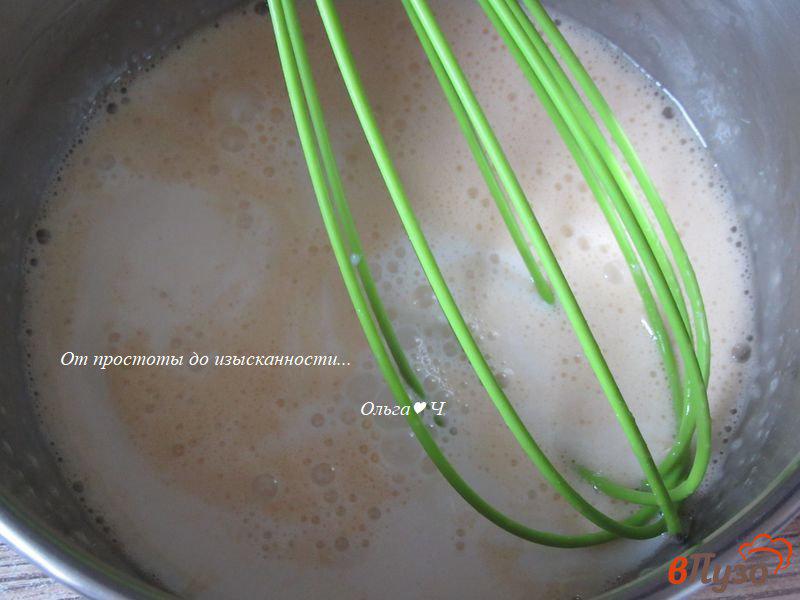 Фото приготовление рецепта: Цельнозерновой молочный пирог с арахисовыми лепестками шаг №5