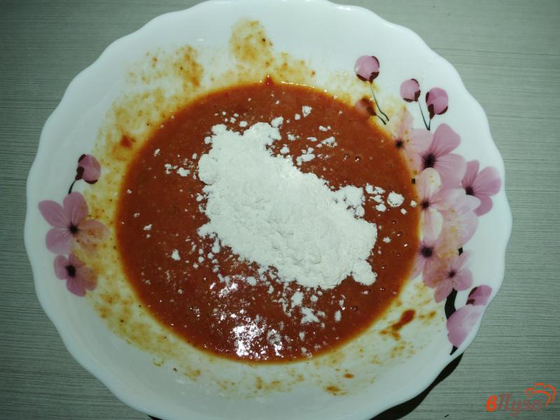 Фото приготовление рецепта: Отбивные из куриного филе в яично-томатном кляре шаг №4